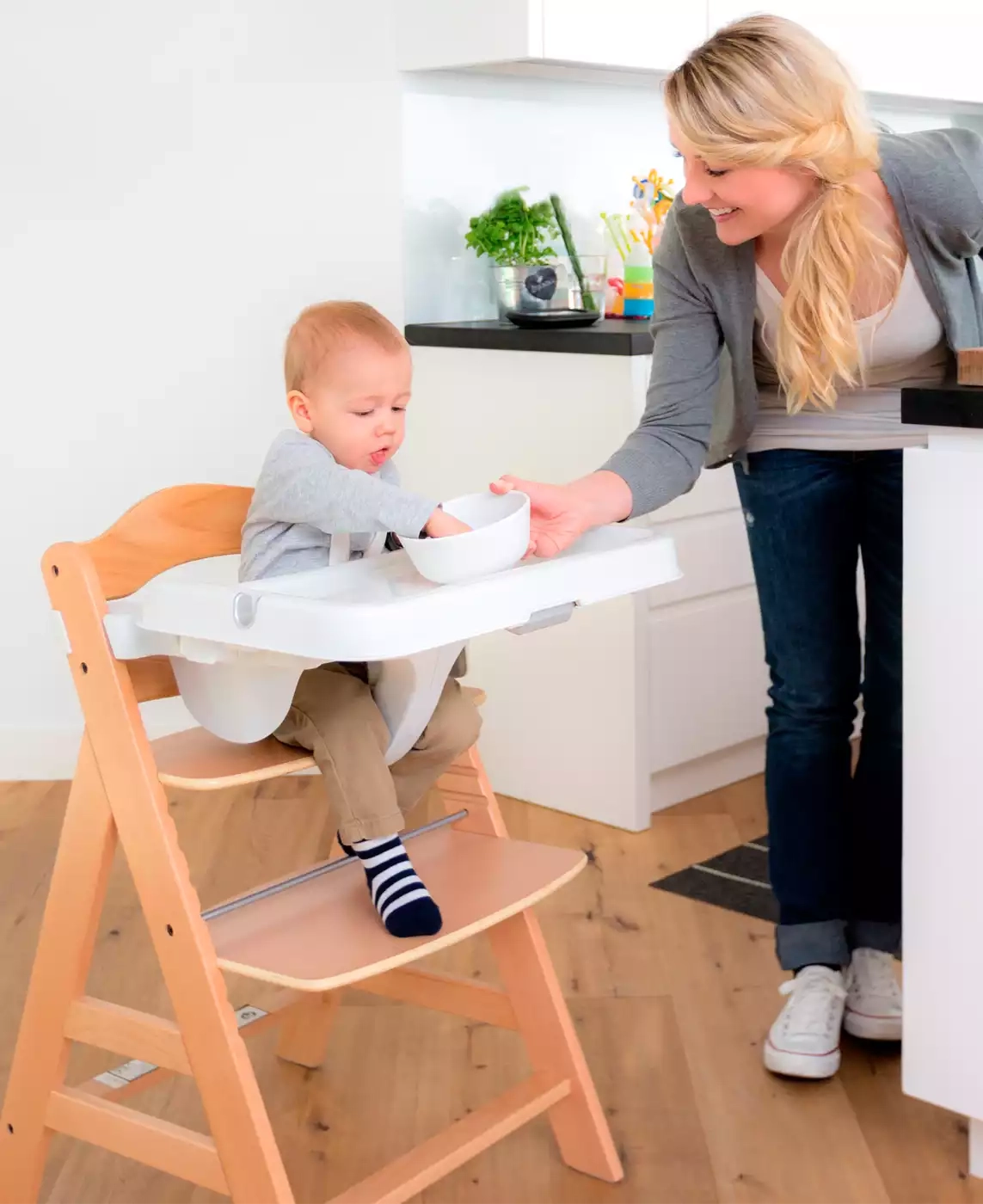 Treppenhochstühle, hauck, Weiß – Besonderheit: mit Durchrutsch-Schutz