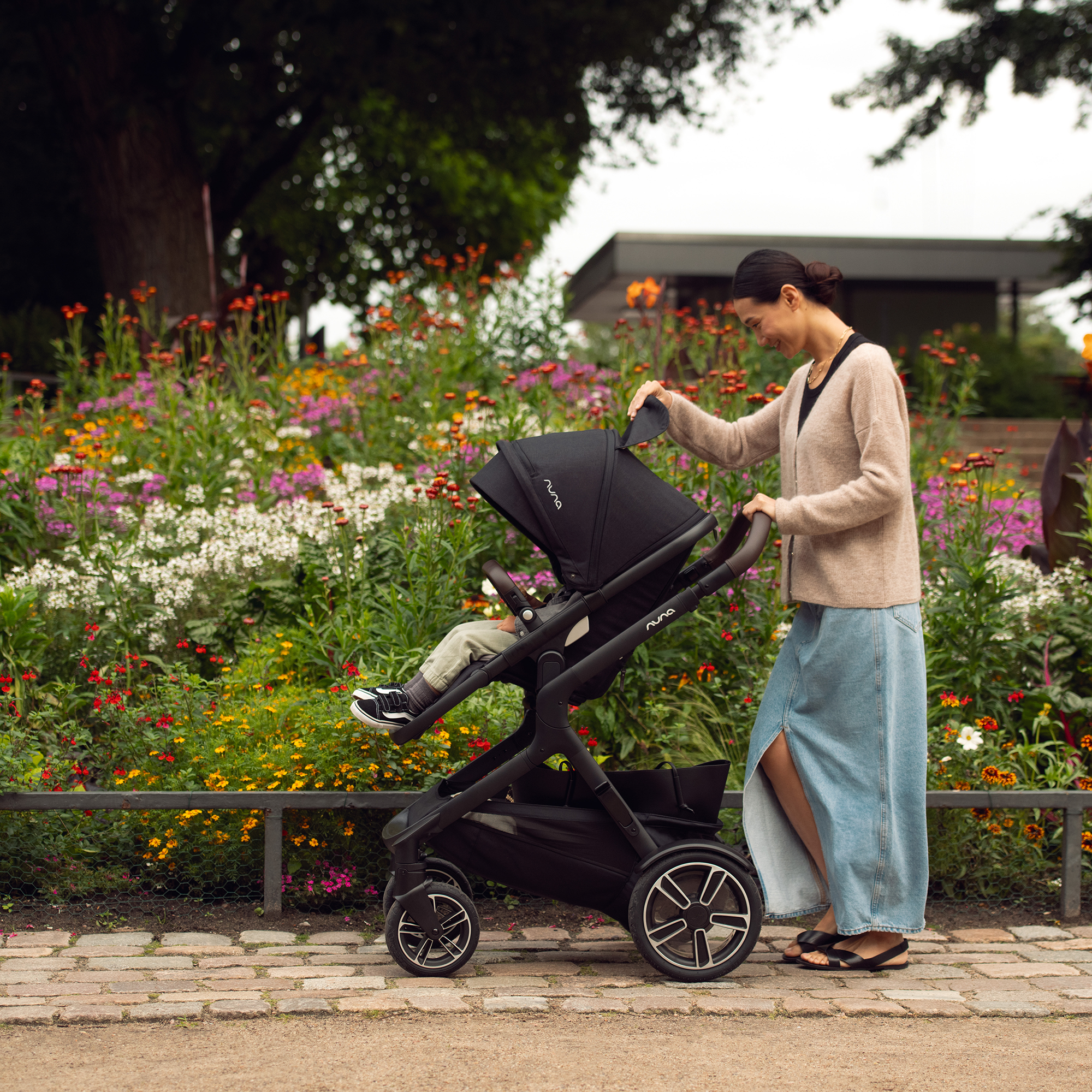 Kombi-Kinderwagen, nuna, Schwarz – Produktansicht