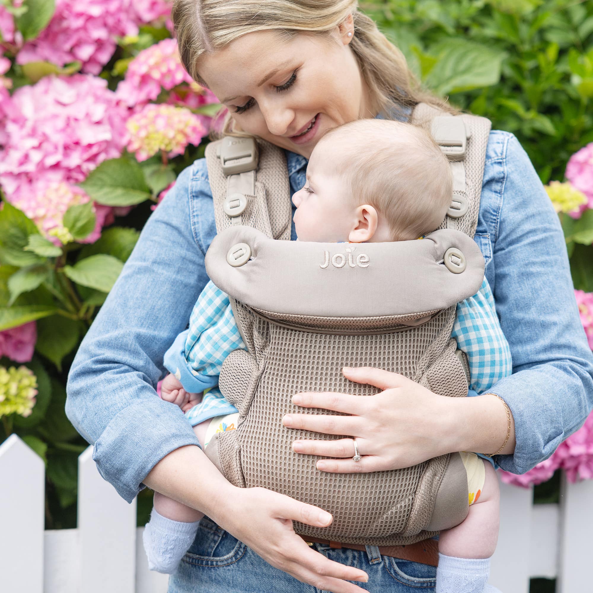 Babytragen, Joie, Braun – Besonderheit: 4 verschiedene Tragevarianten