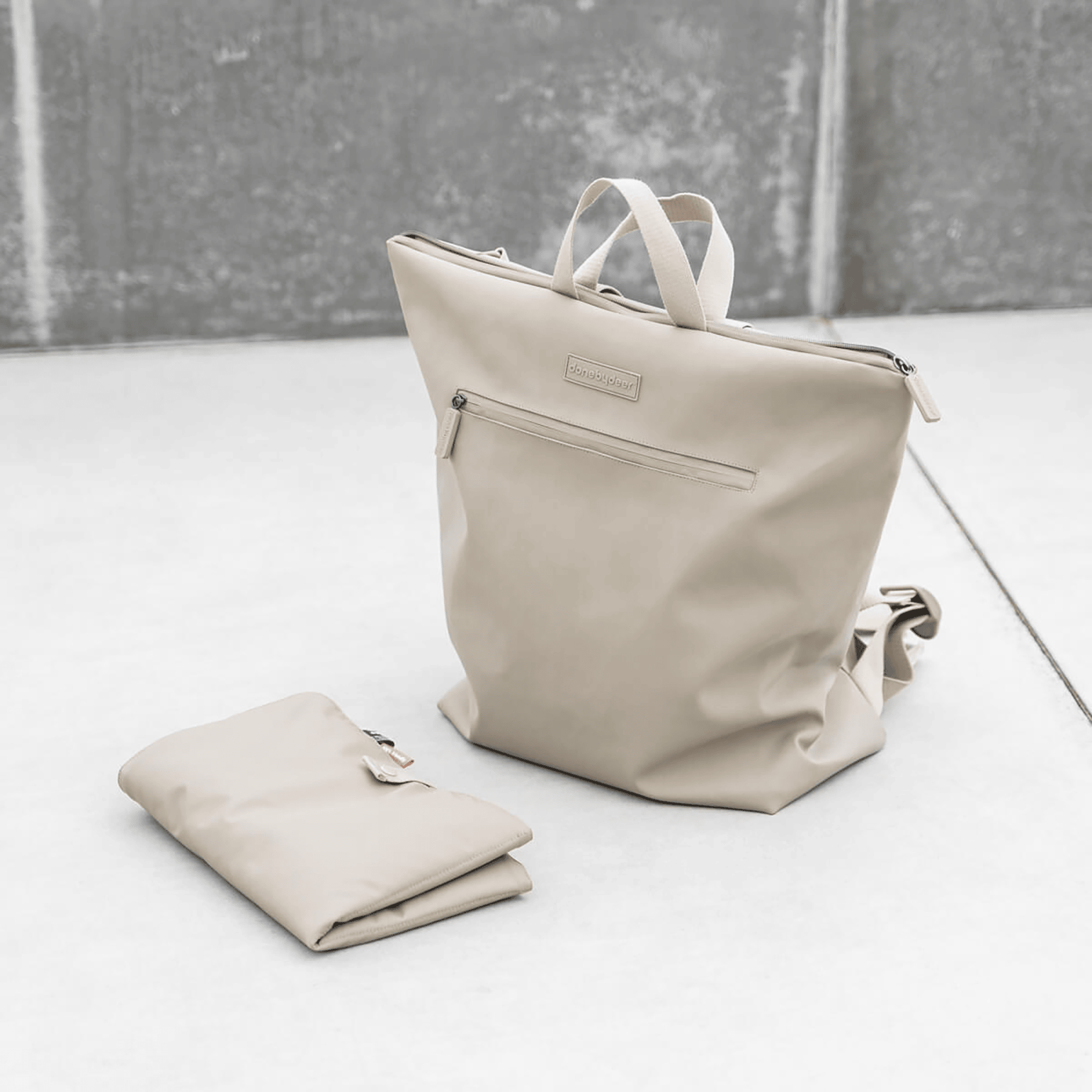 Wickelrucksäcke, done by deer, Beige – Produktansicht