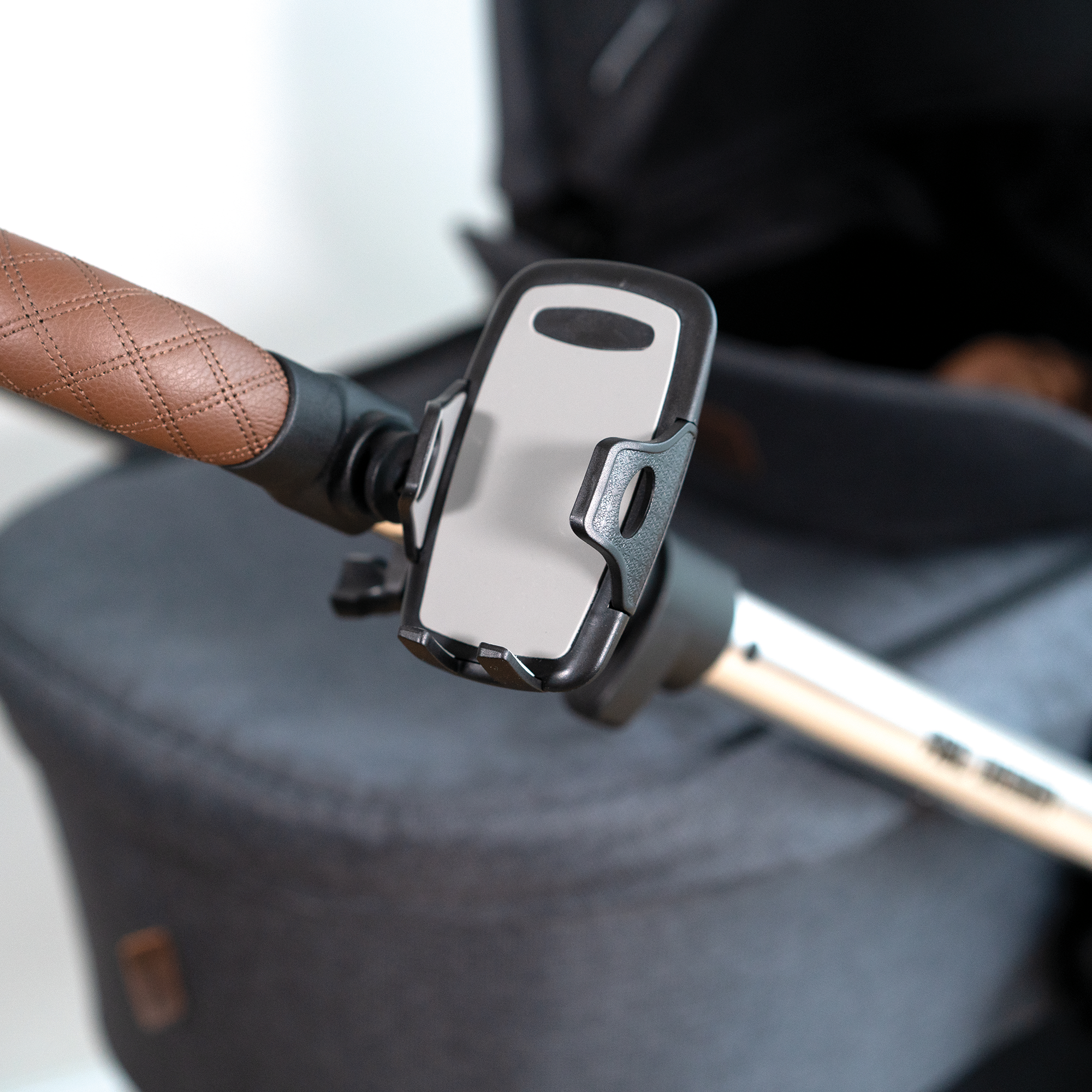 Kinderwagen Zubehör, LITTLE ONE, Schwarz – Besonderheit: zur Befestigung an der Schieberstange