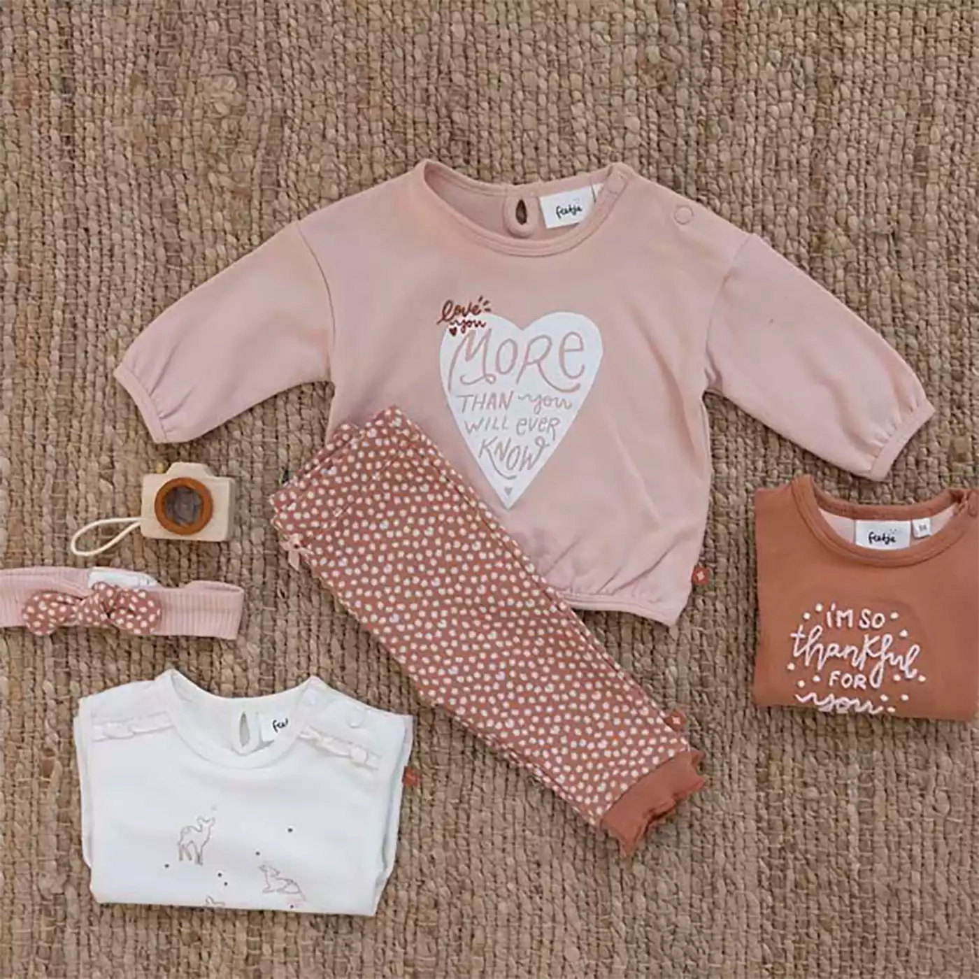 Pullover & Sweatshirts, FEETJE – Produktansicht