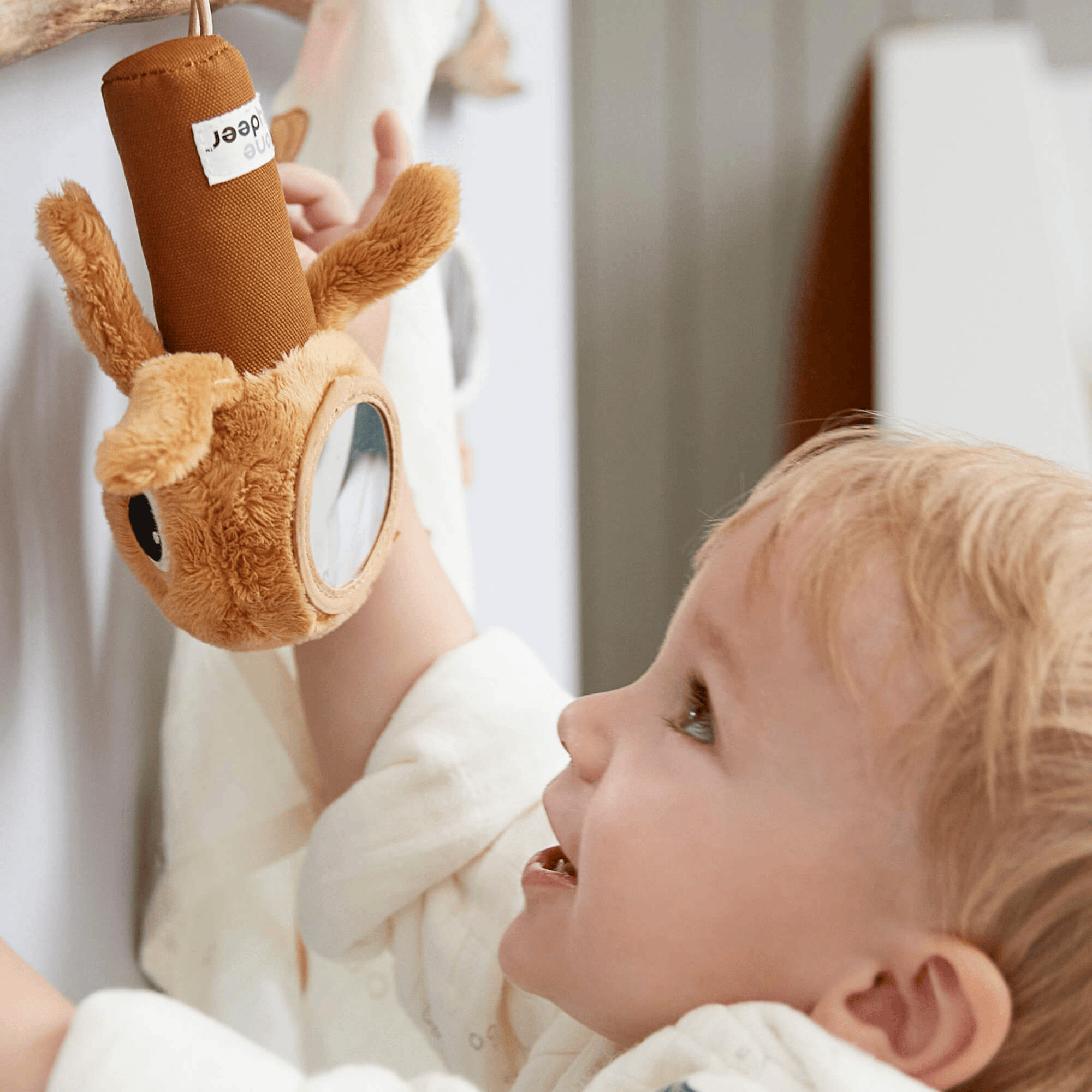 Rasseln & Greiflinge, done by deer, Gelb – Besonderheit: süße Rassel mit Spiegel