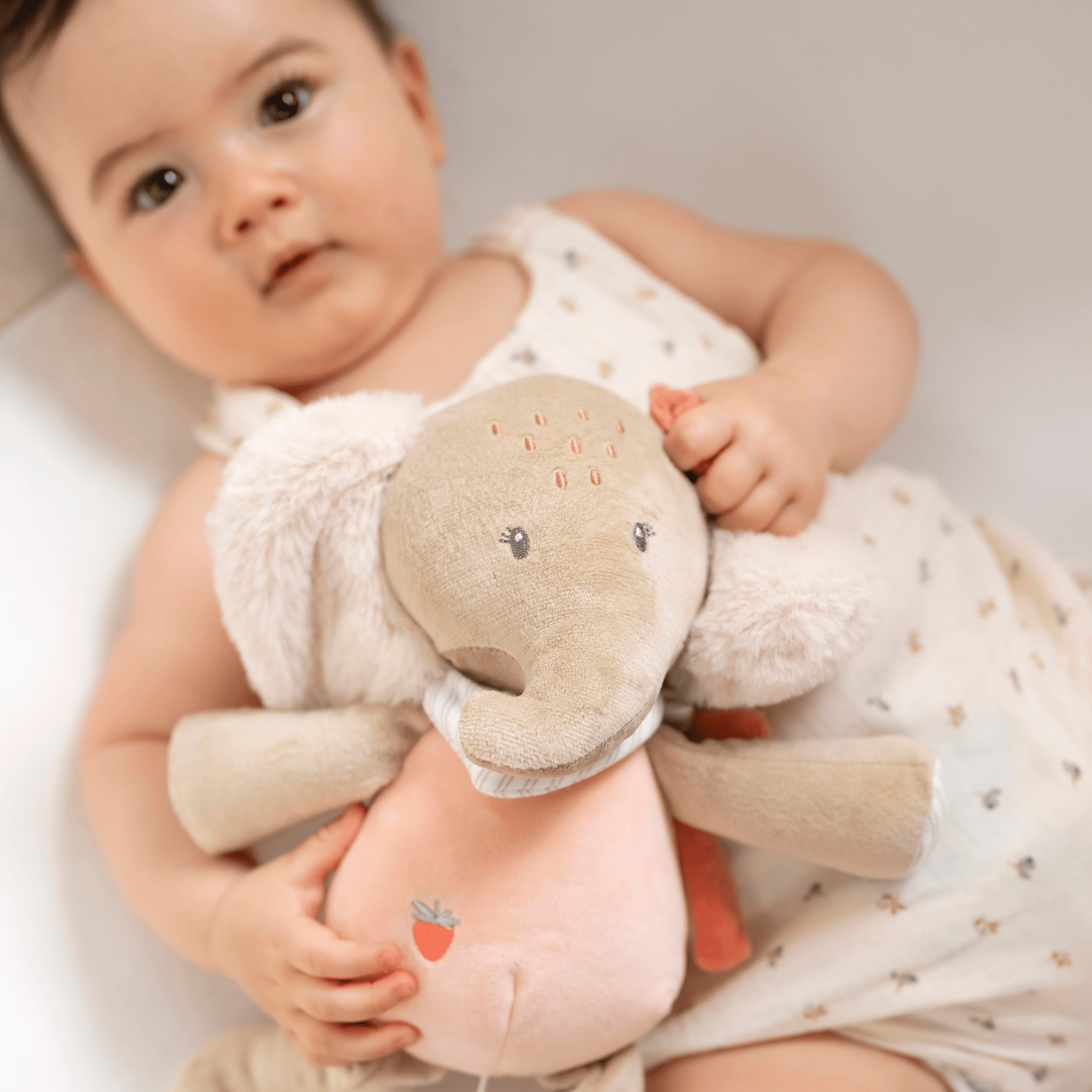 Kuscheltiere Elefanten, Nattou, Pink – Besonderheit: treuer Begleiter aus kuschelweichem Material