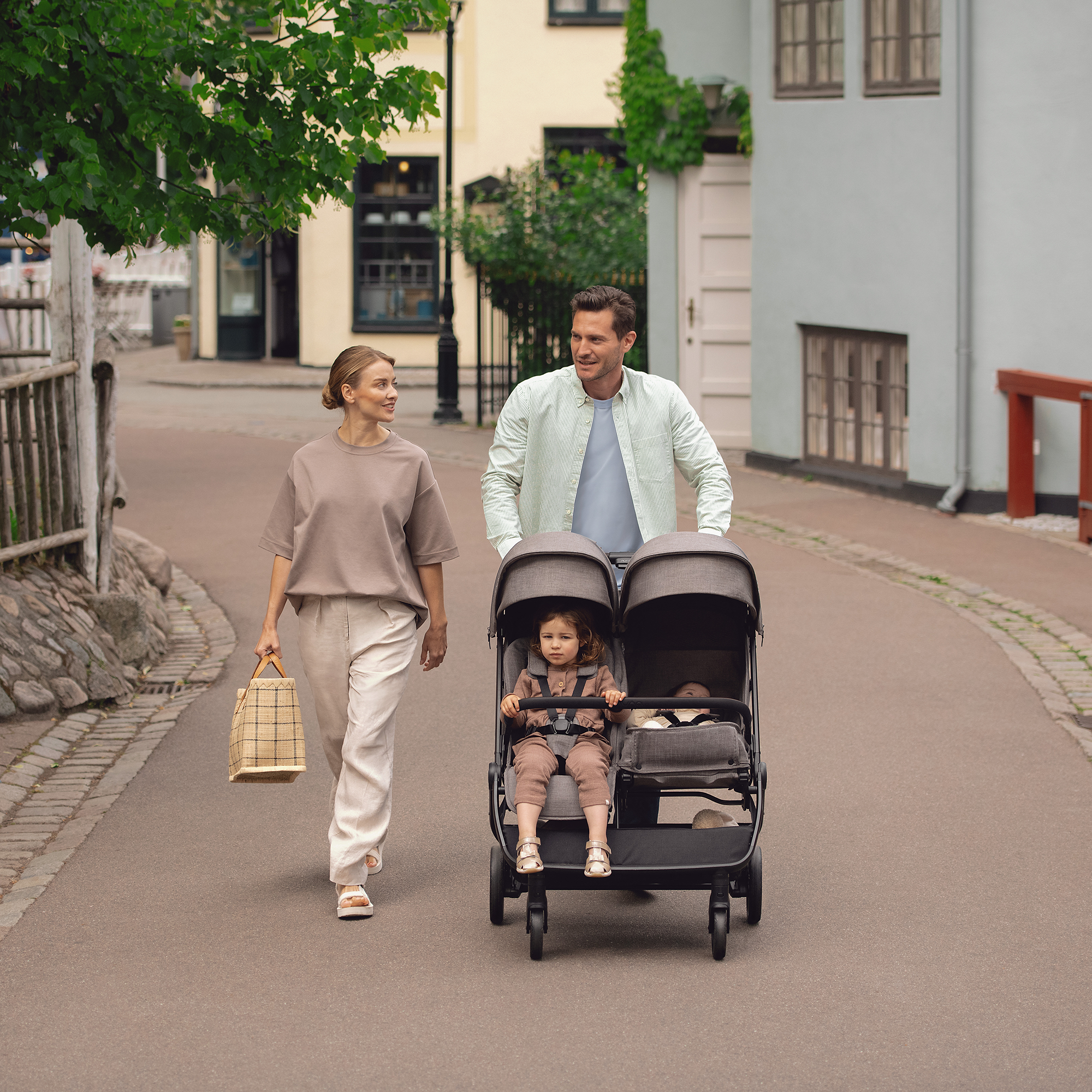 Zwillingswagen & Geschwisterwagen, nuna, Schwarz – Besonderheit: bietet bequem Platz für zwei Kleinkinder nebeneinander