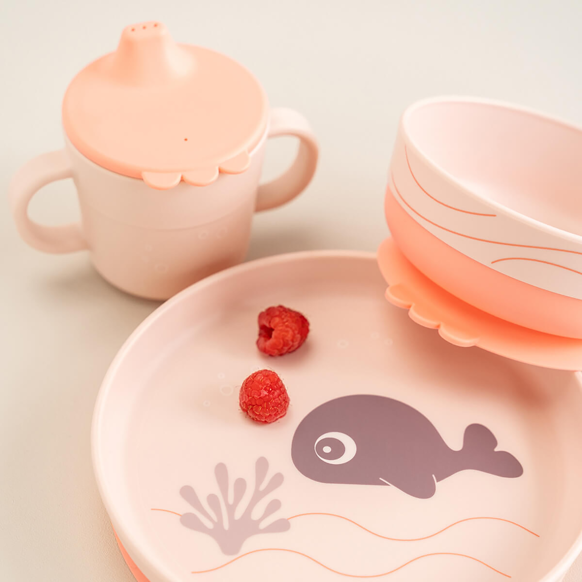 Kinderteller, done by deer, Pink – Produktansicht