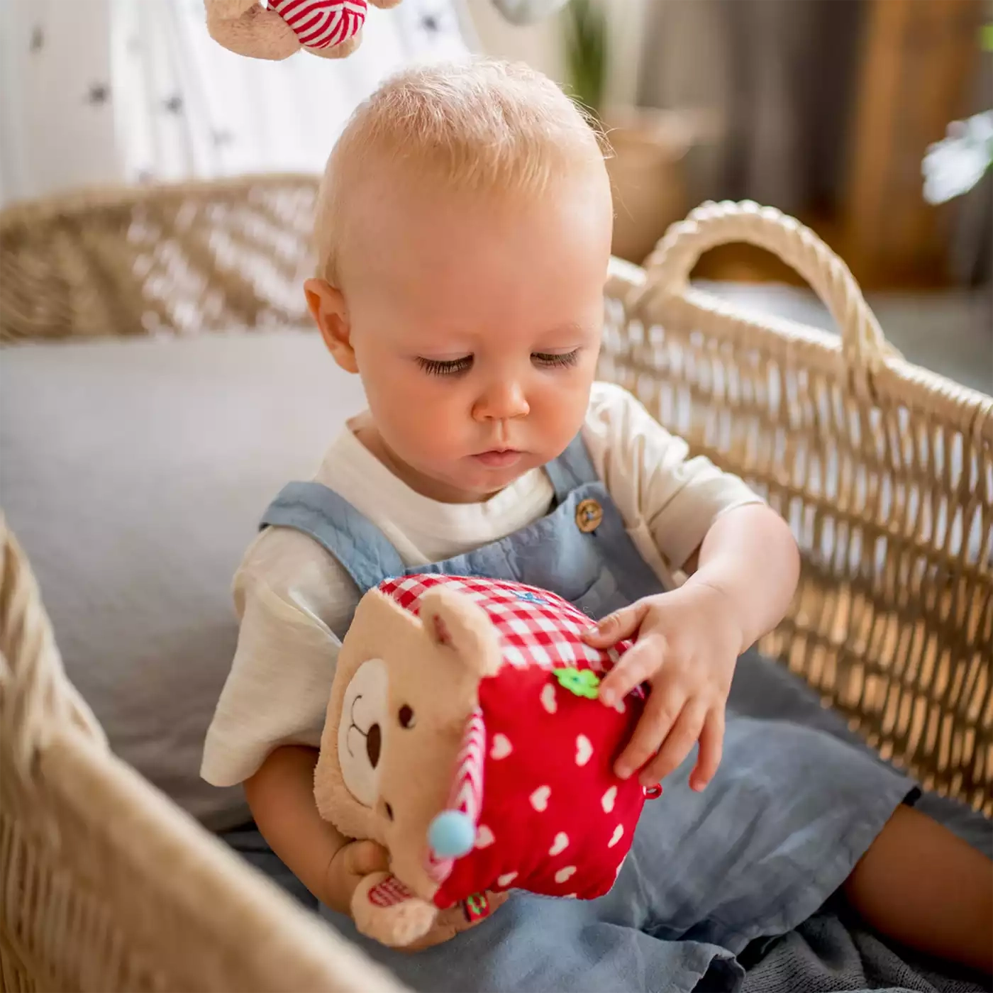 Kinderspiele, DIE SPIEGELBURG, Rot – Besonderheit: kuschelig weicher Stoff
