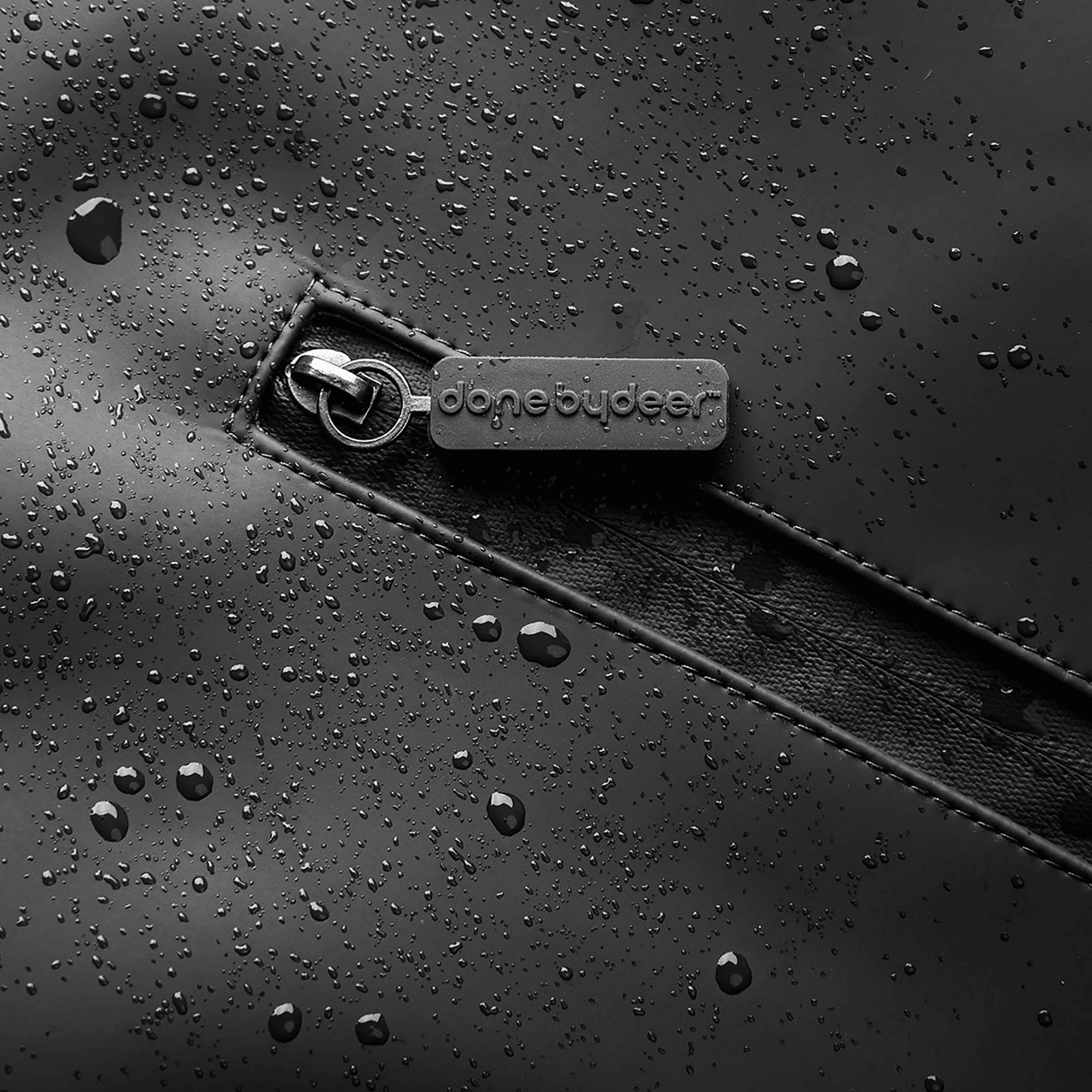 SALE % Pflege, done by deer, Schwarz – Produktansicht