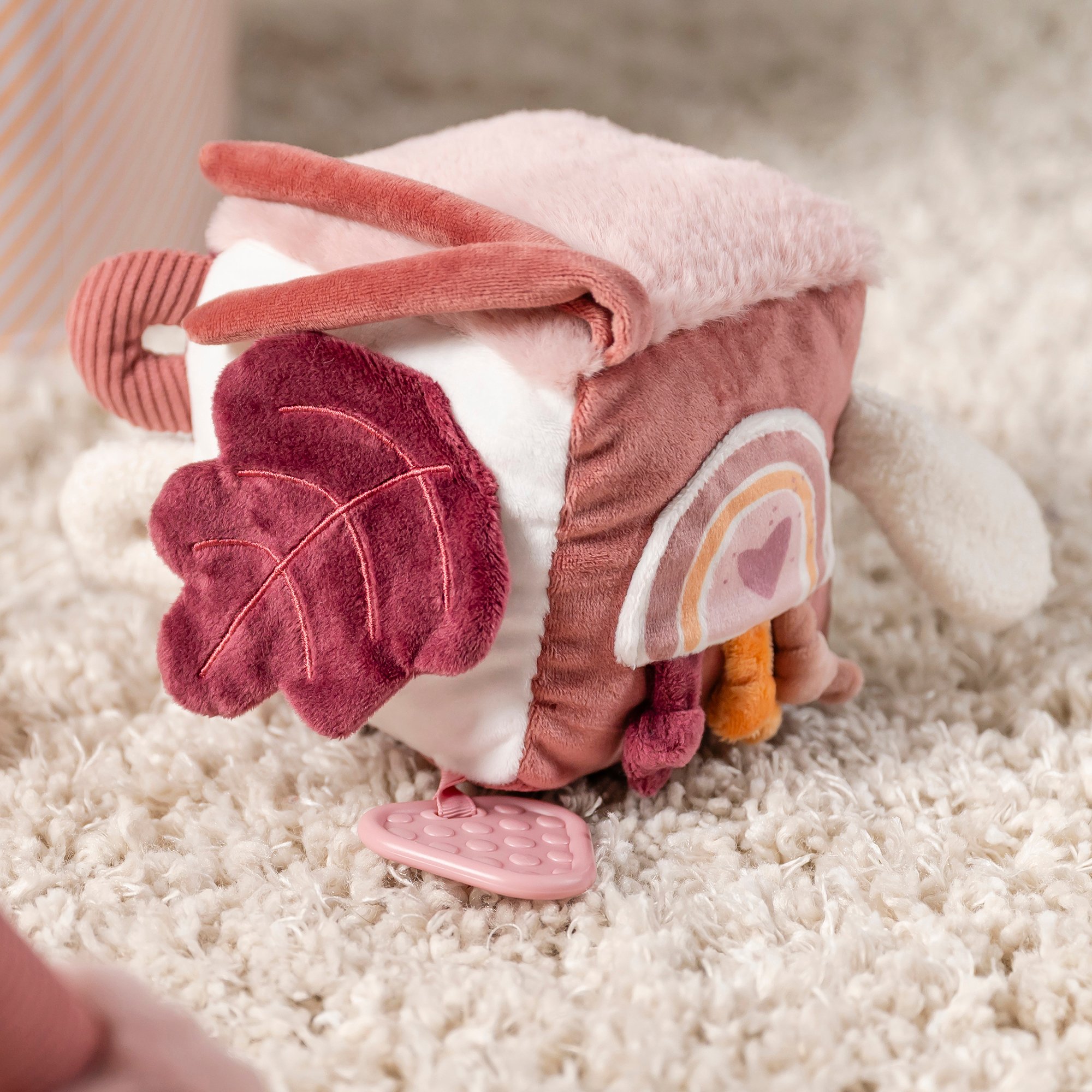 Spielwürfel, Nattou, Pink – Produktansicht