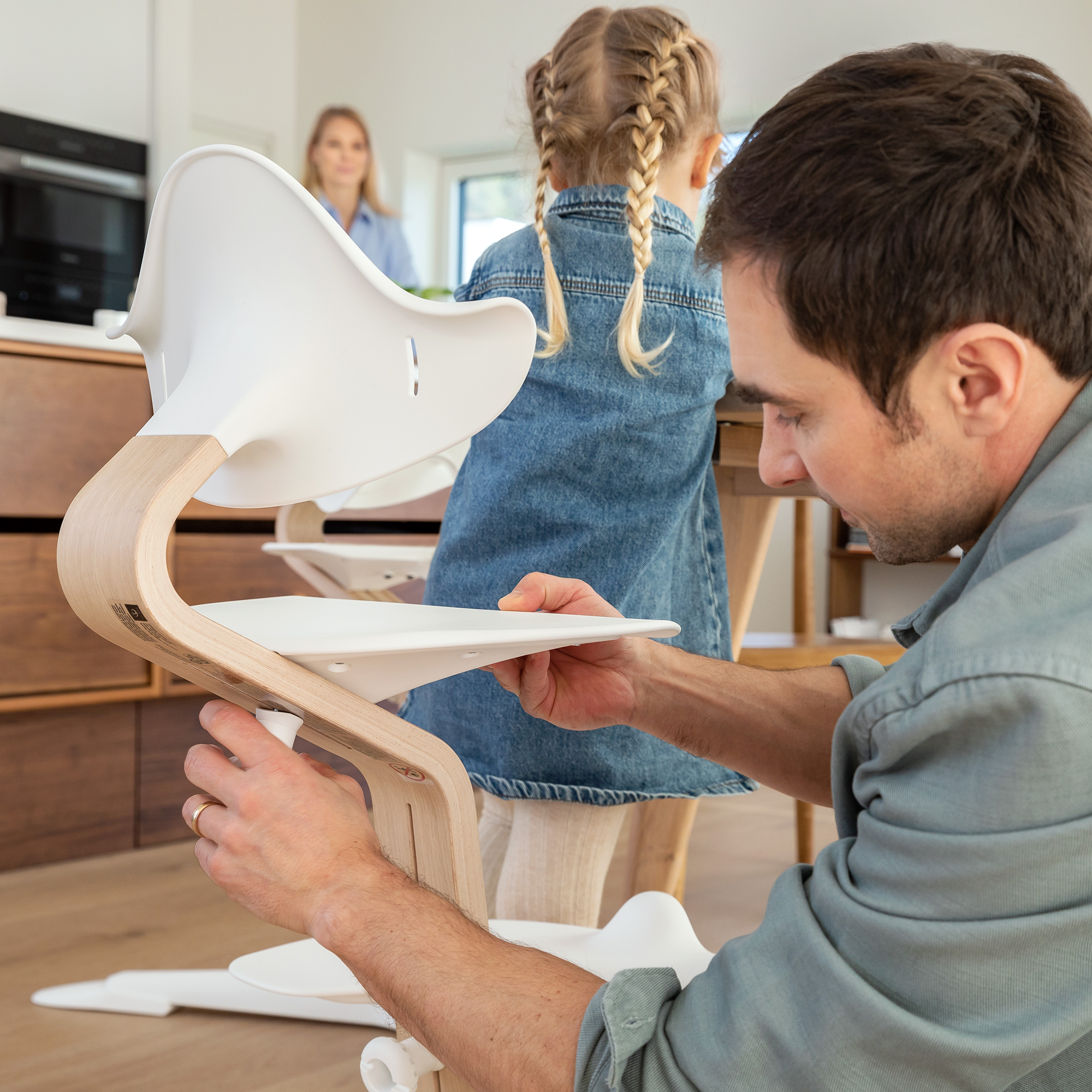 Treppenhochstühle, STOKKE, Weiß – Produktansicht