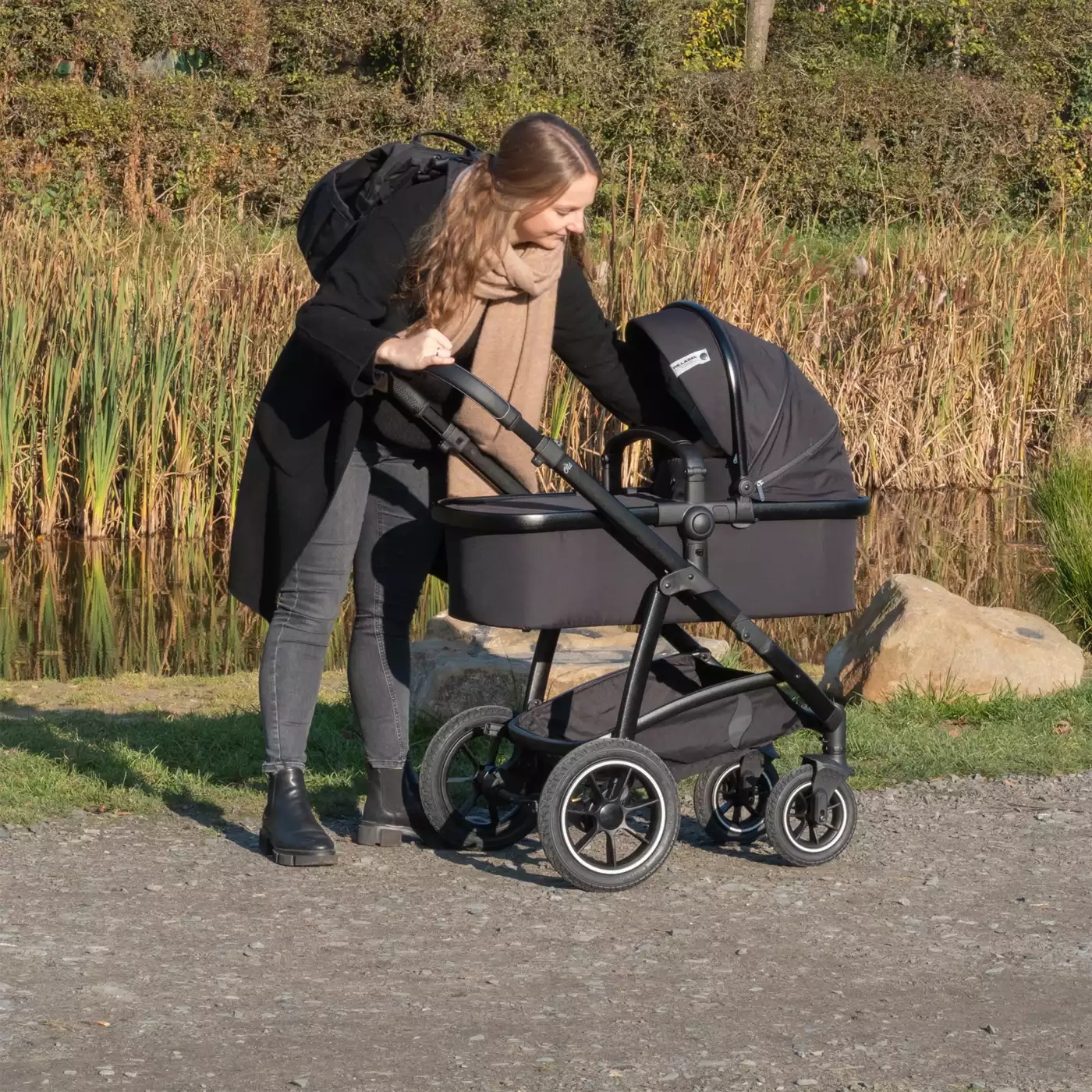 Kinderwagen schwarz, osann, Schwarz – Besonderheit: hochwertige Kid‘s Alm Matratze
