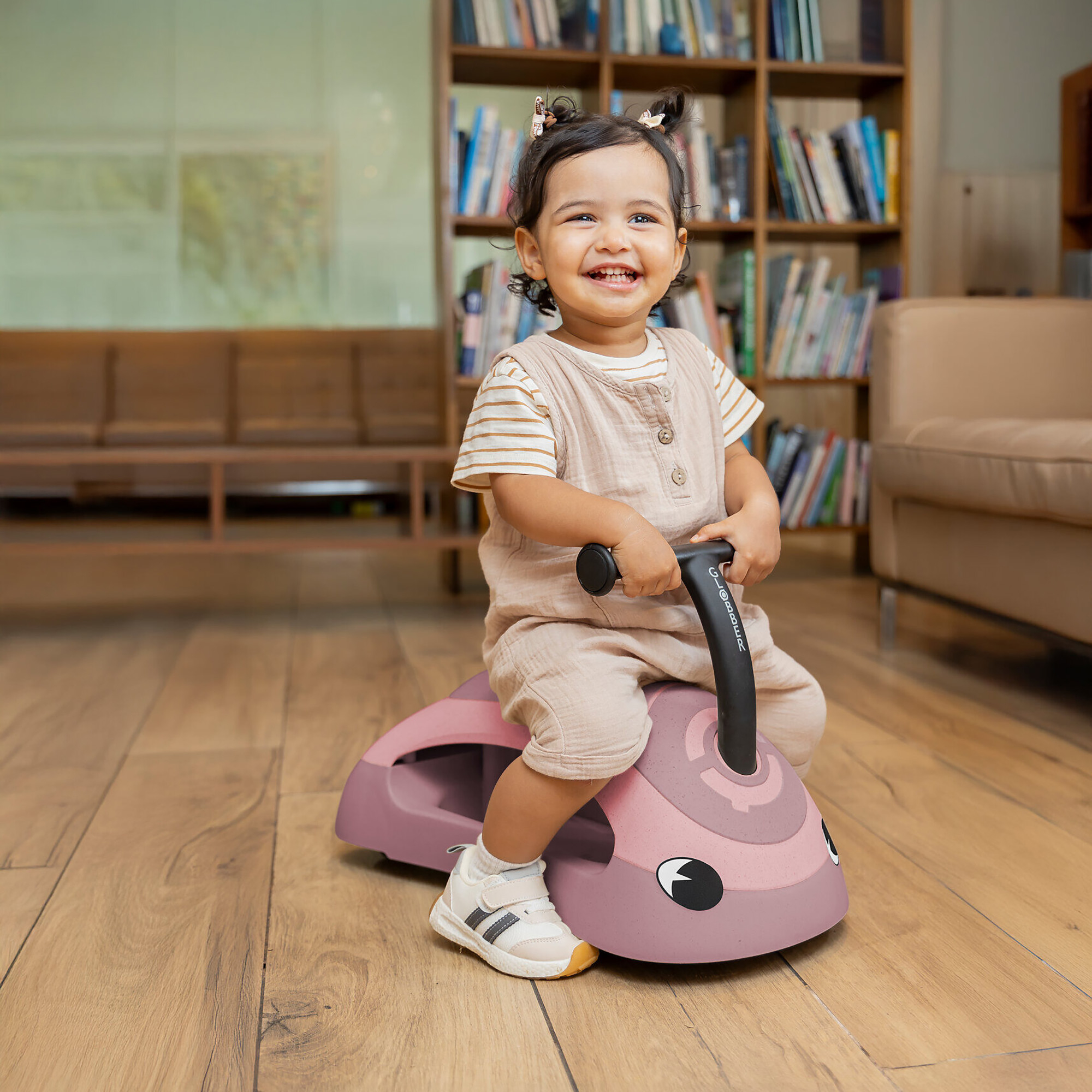 Lauflernwagen, GLOBBER, Pink – Besonderheit: Aufsitzfahrzeug und Lauflernhilfe