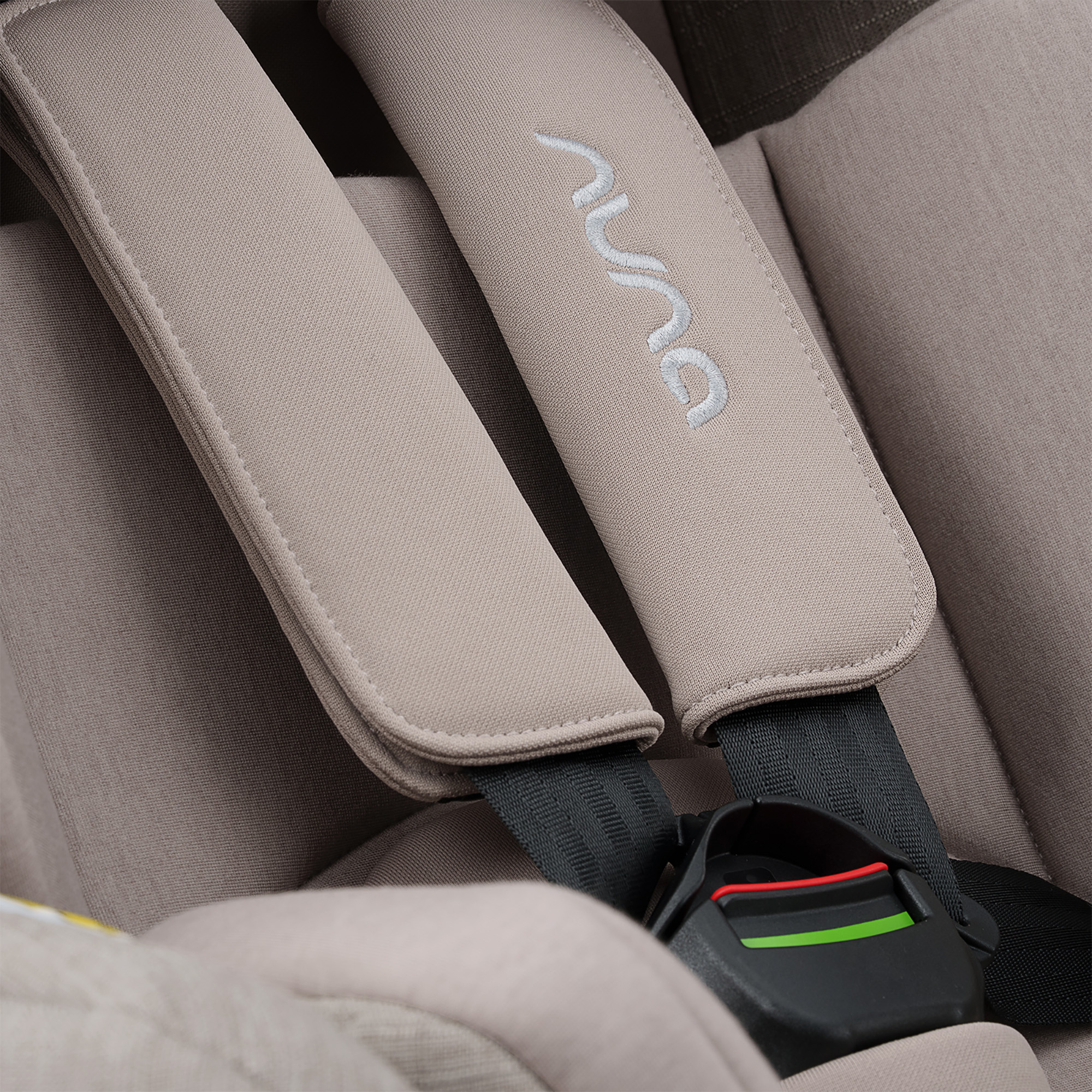 Reboarder 0-18 kg, Gruppe 0+/1, nuna, Beige – Besonderheit: 5 Neigungswinkel vorwärts- und rückwärtsgerichtet
