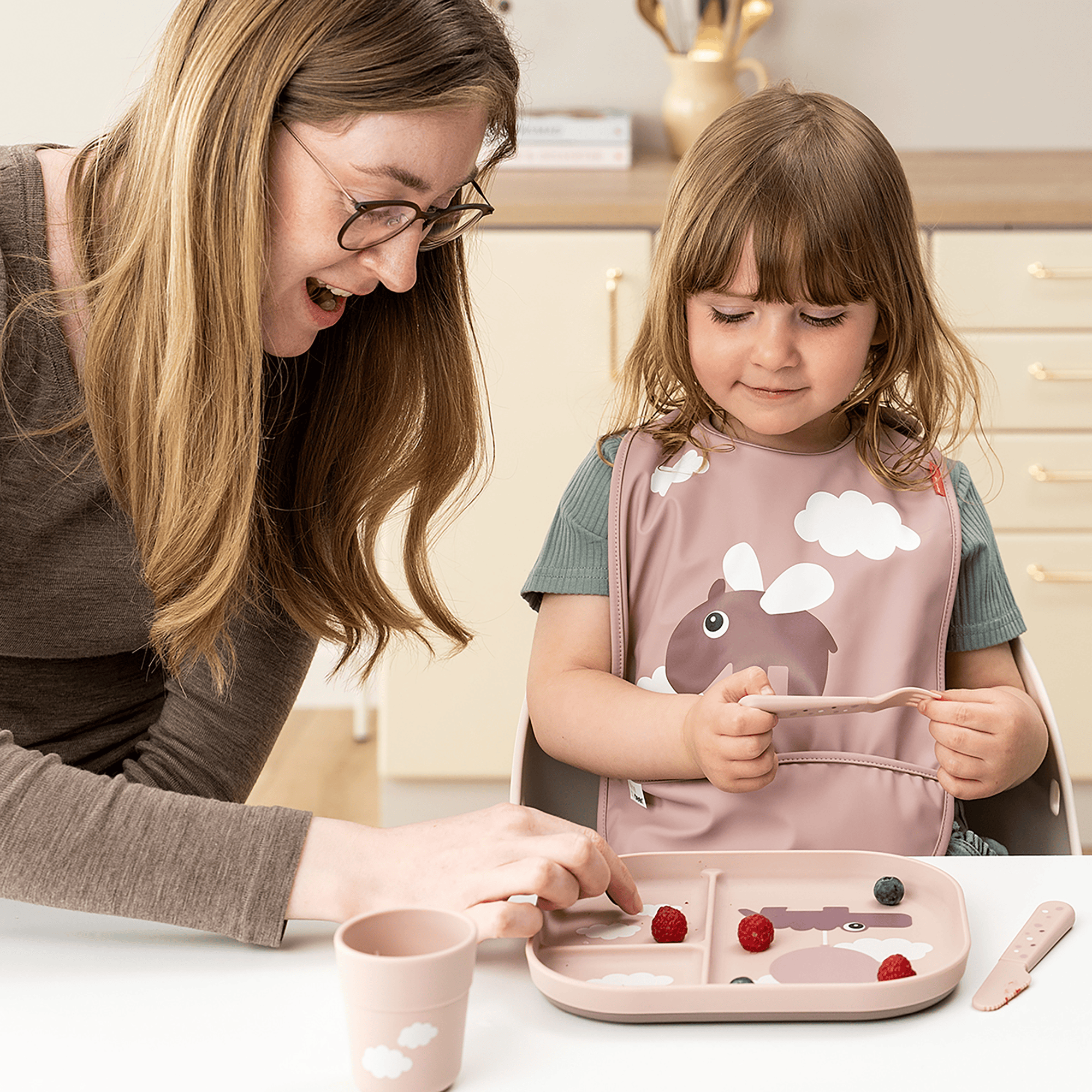 Trinklernbecher & -flaschen, done by deer, Pink – Produktansicht