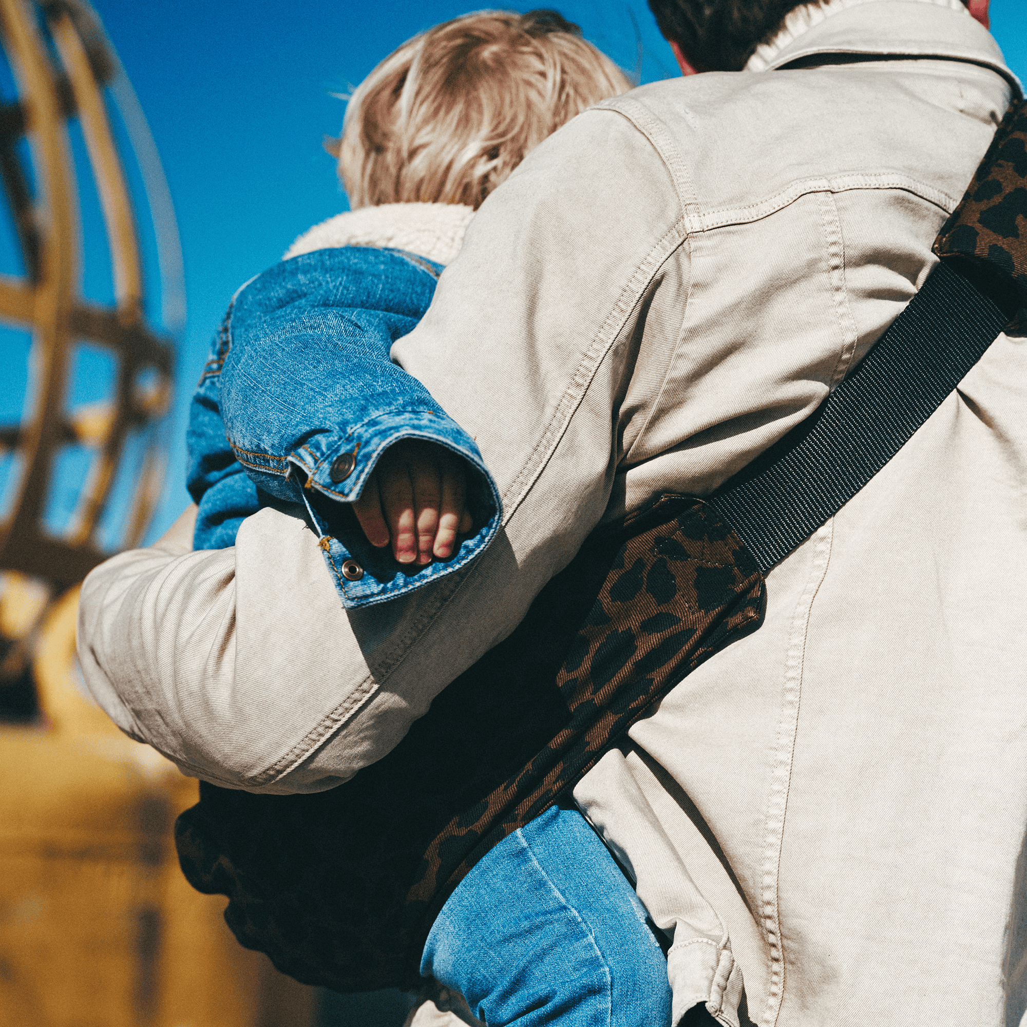 Babytragen, WILDRIDE, Braun – Produktansicht