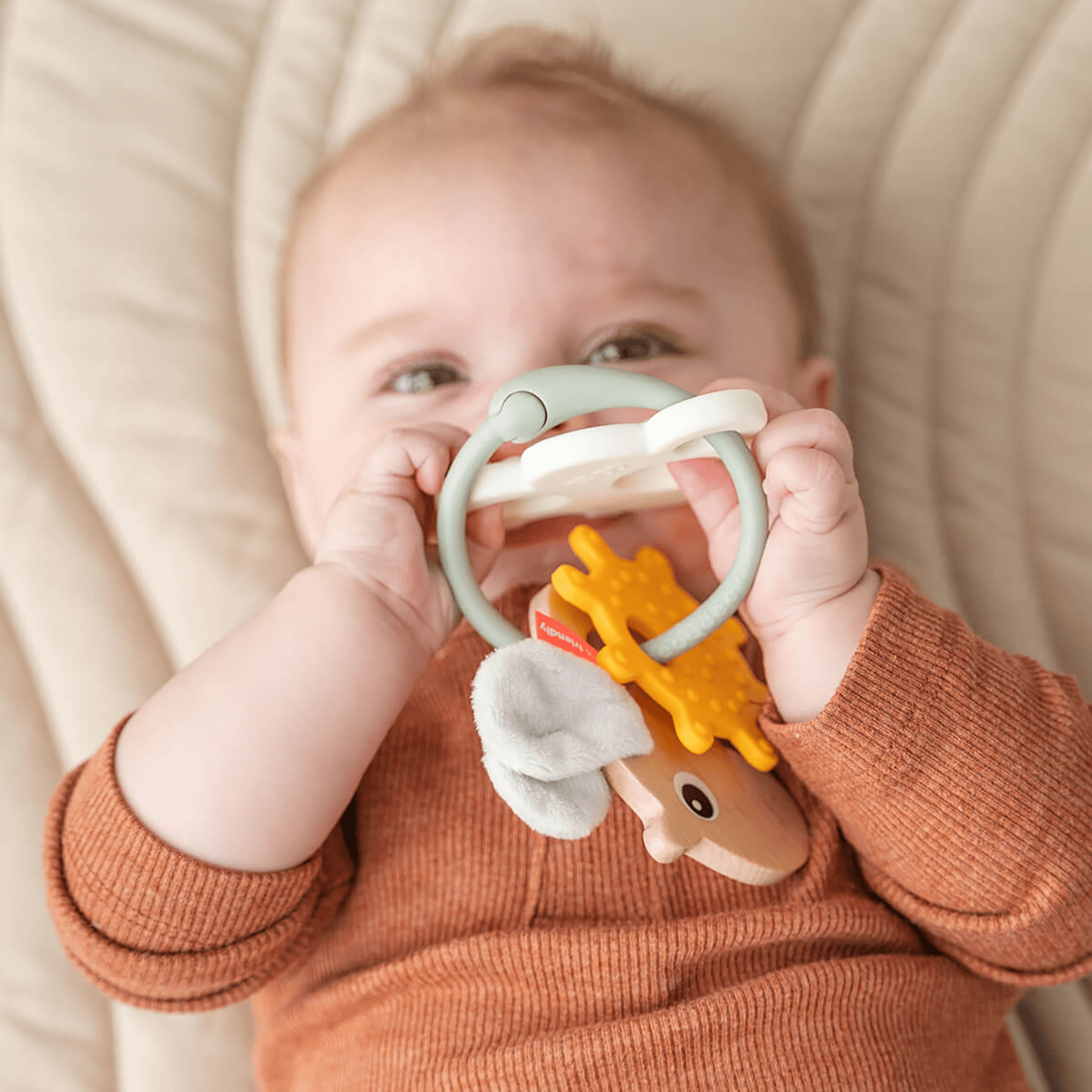 Produkte, done by deer, Mehrfarbig – Besonderheit: verschiedene Aktivitäten fördern Sinne und Feinmotorik