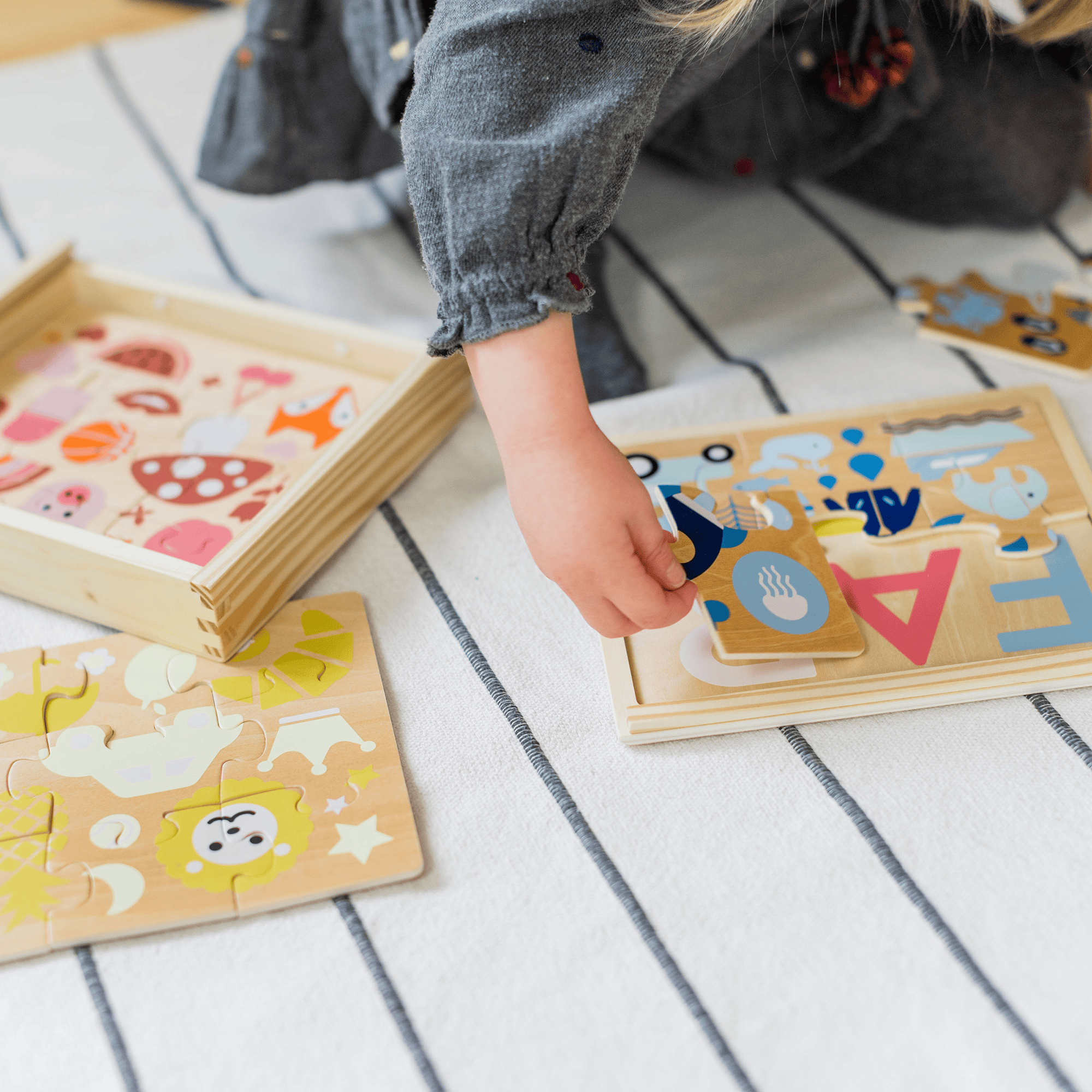 Holzpuzzle, KINDSGUT, Braun – Produktansicht