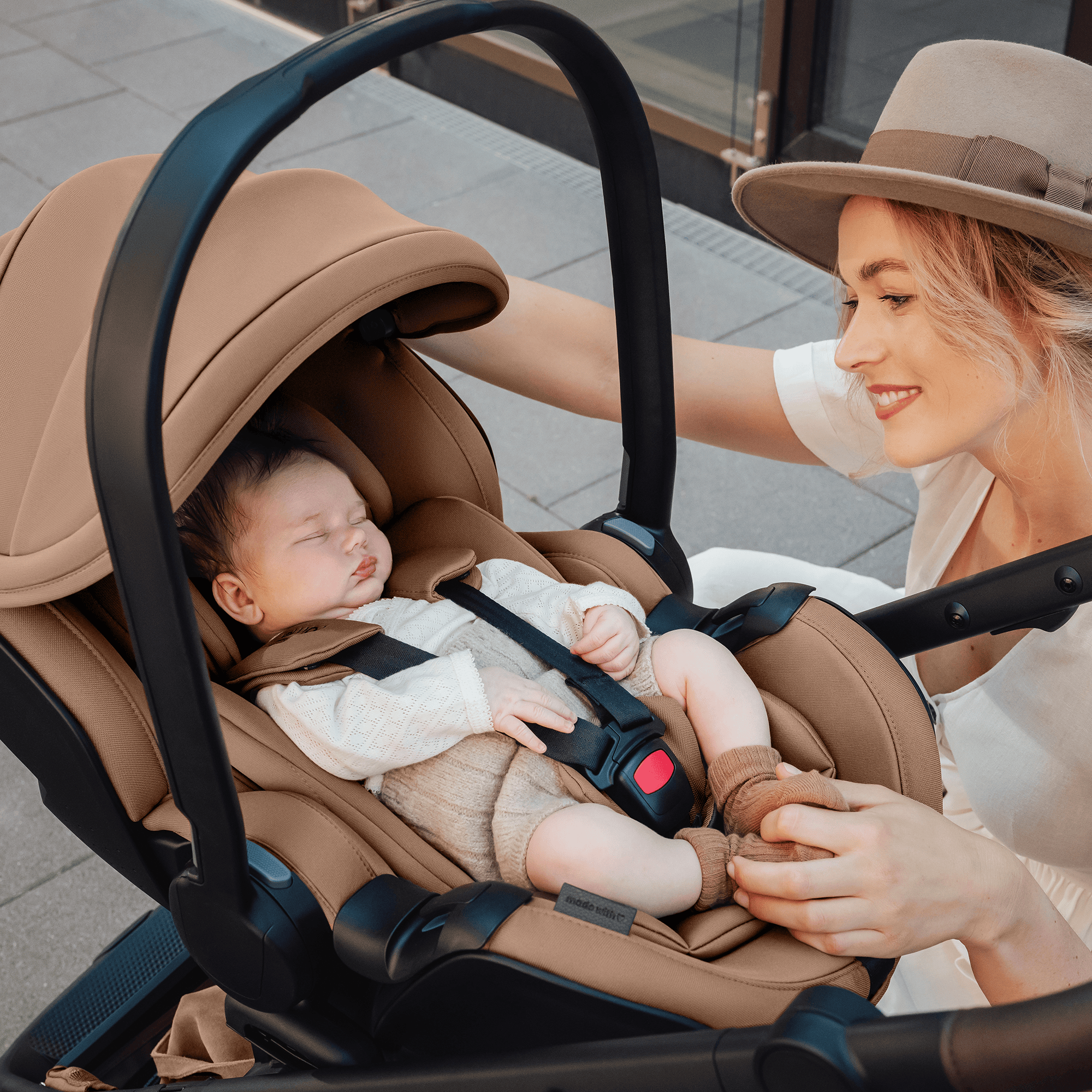 Babyschalen 0-13 kg, Gruppe 0+, Britax Diamond, Braun – Produktansicht