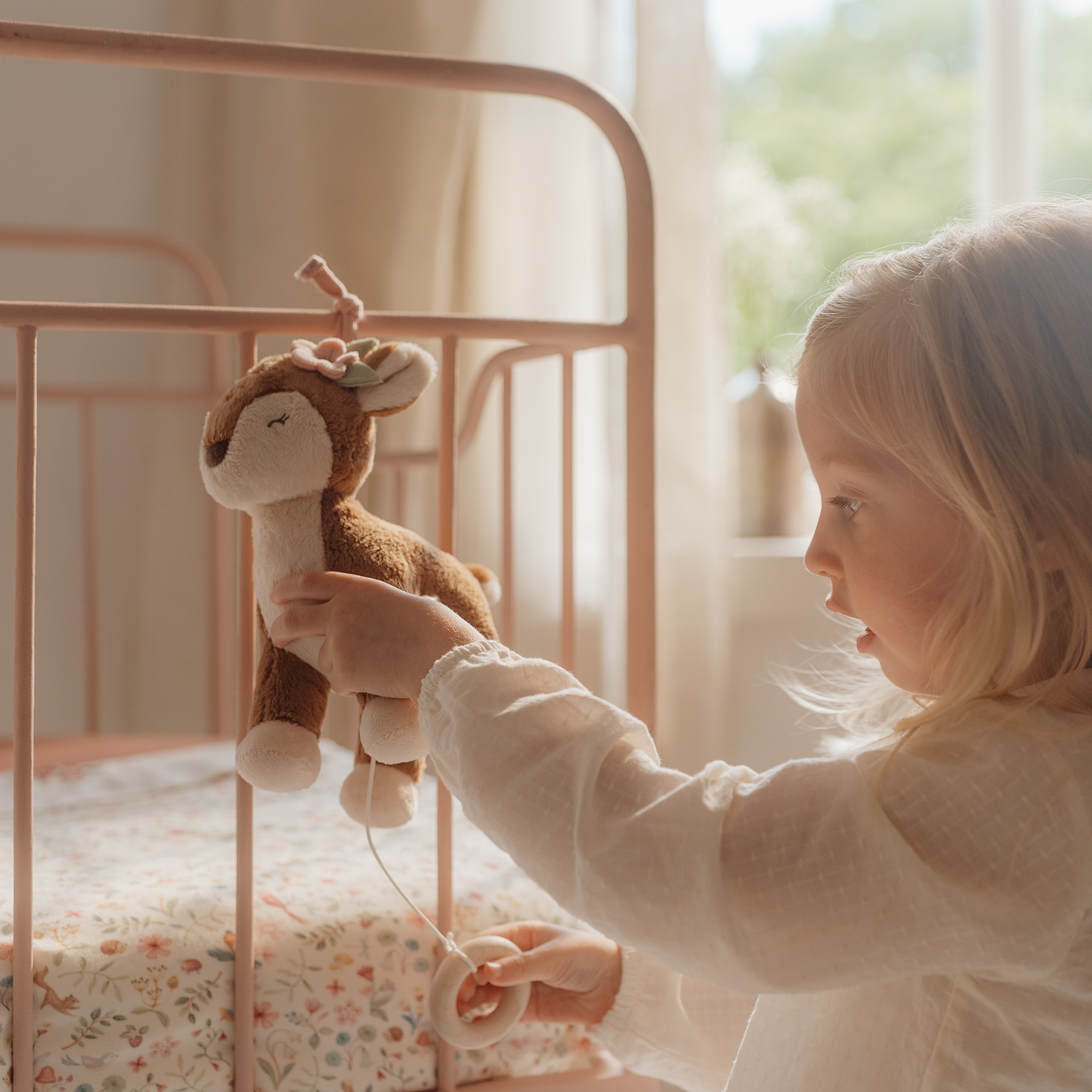 Spieluhren, LITTLE DUTCH, Braun – Besonderheit: kuschelweiches Reh spendet Trost und Geborgenheit