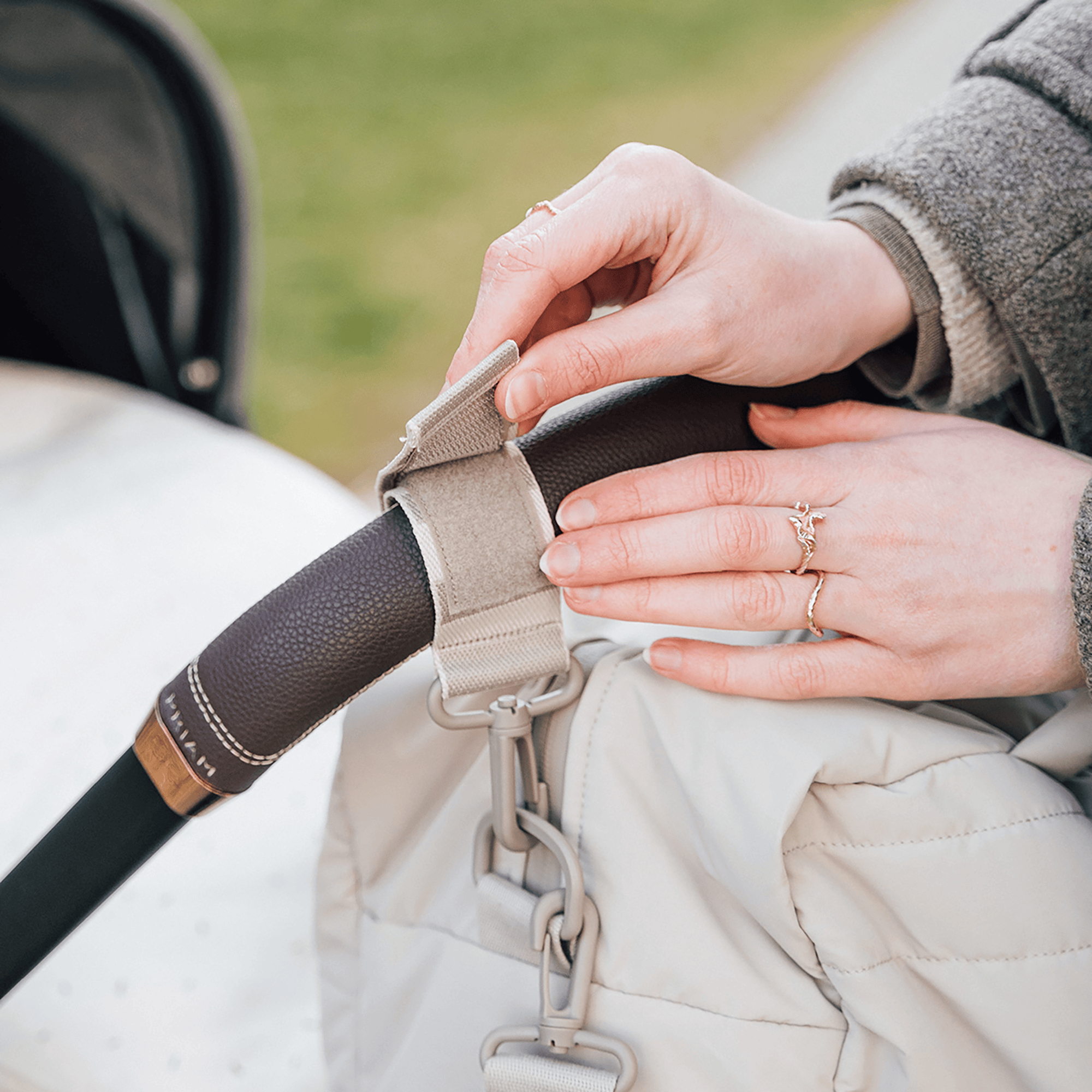 Wickeltaschen, done by deer, Beige – Produktansicht