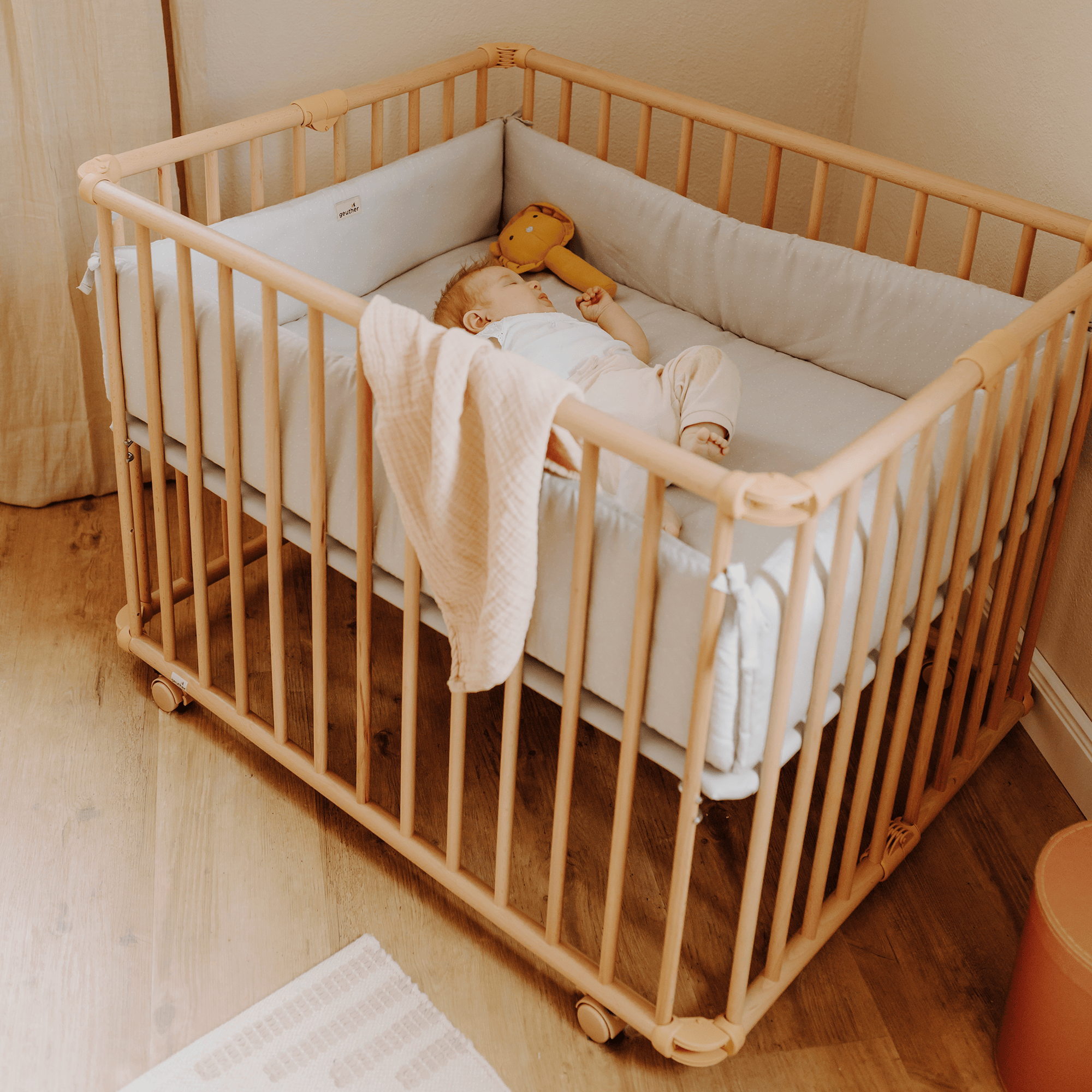 Laufgitter & Laufgittereinlagen, Geuther, Beige – Produktansicht