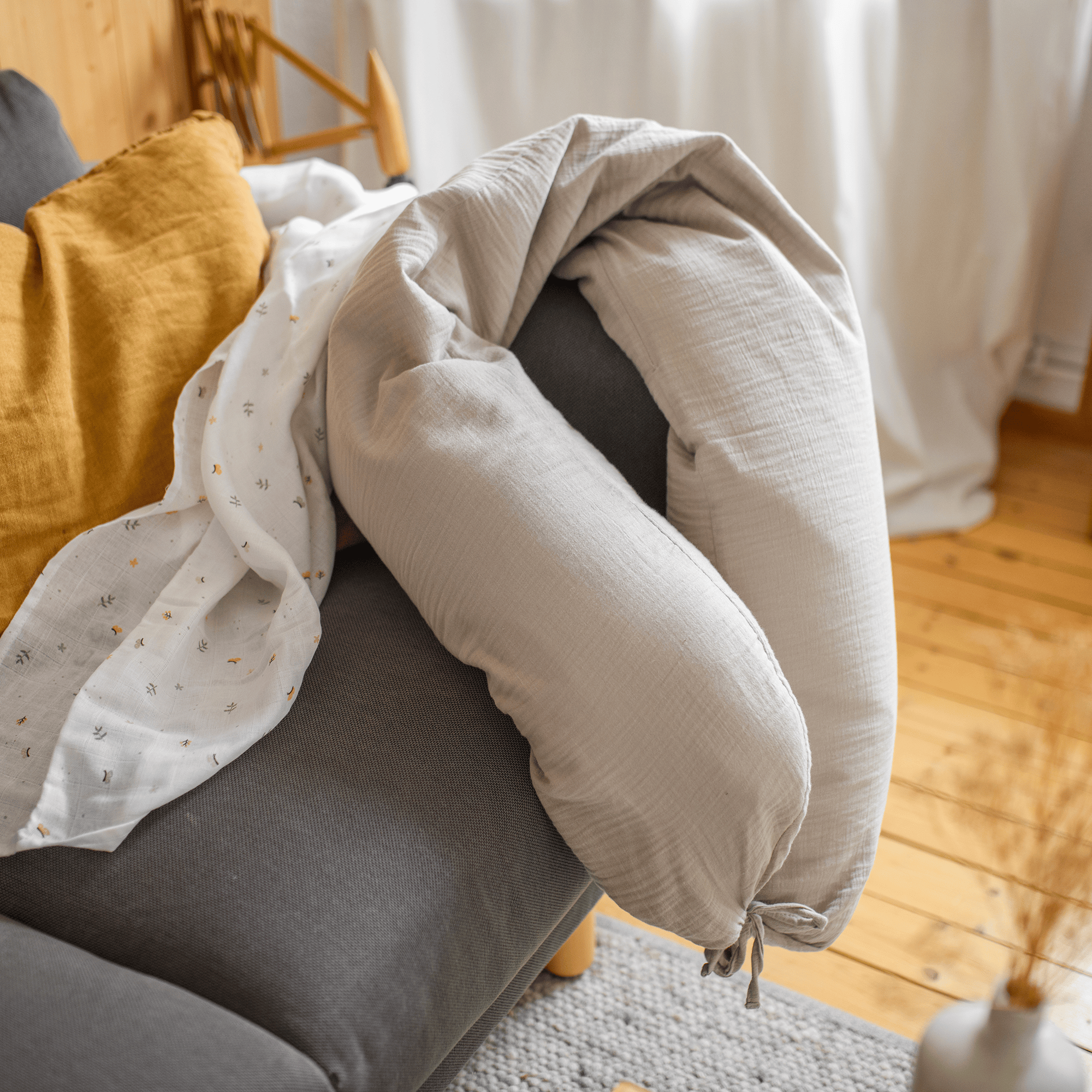 Stillkissen beige, LITTLE ONE, Beige – Besonderheit: EPS Microperlen nach TÜV Saar schadstoffgeprüft