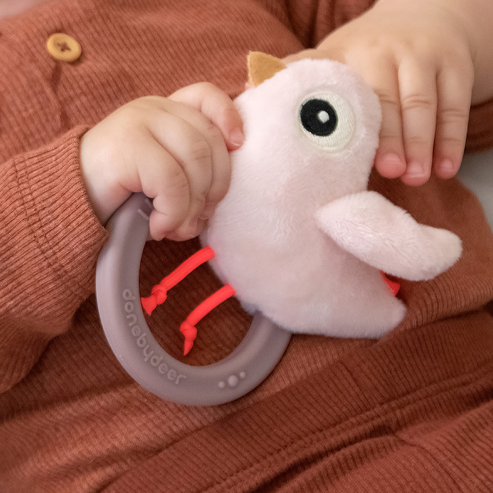 Rasseln & Greiflinge, done by deer, Pink – Produktansicht