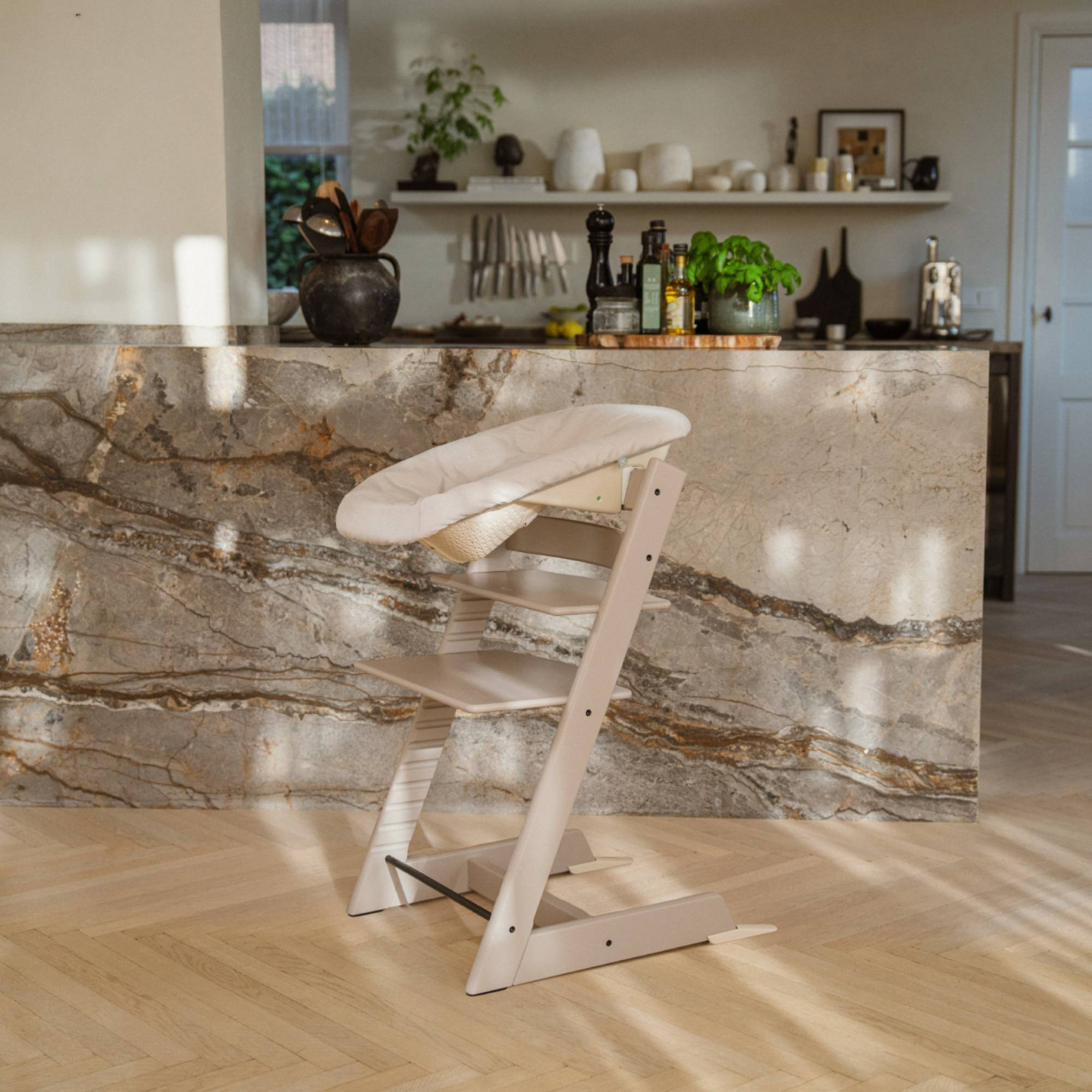 Treppenhochstühle, STOKKE, Weiß – Produktansicht