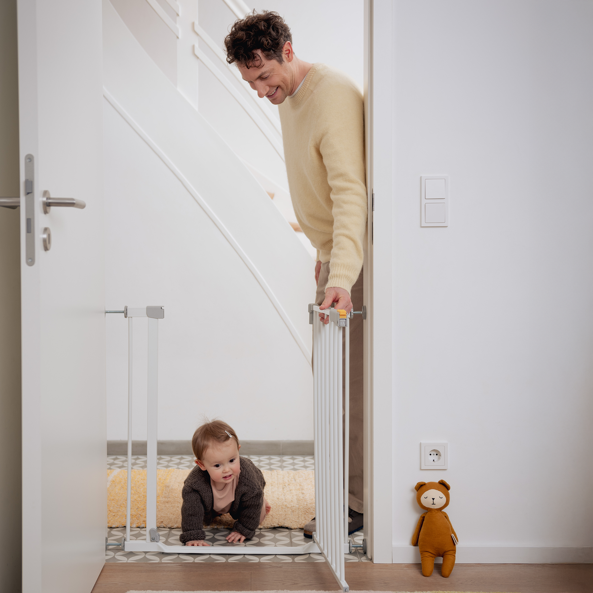 Produkte, hauck, Weiß – Besonderheit: bestehend aus Schutzgitter Clear Step Autoclose 2 und 21 cm Verlängerung