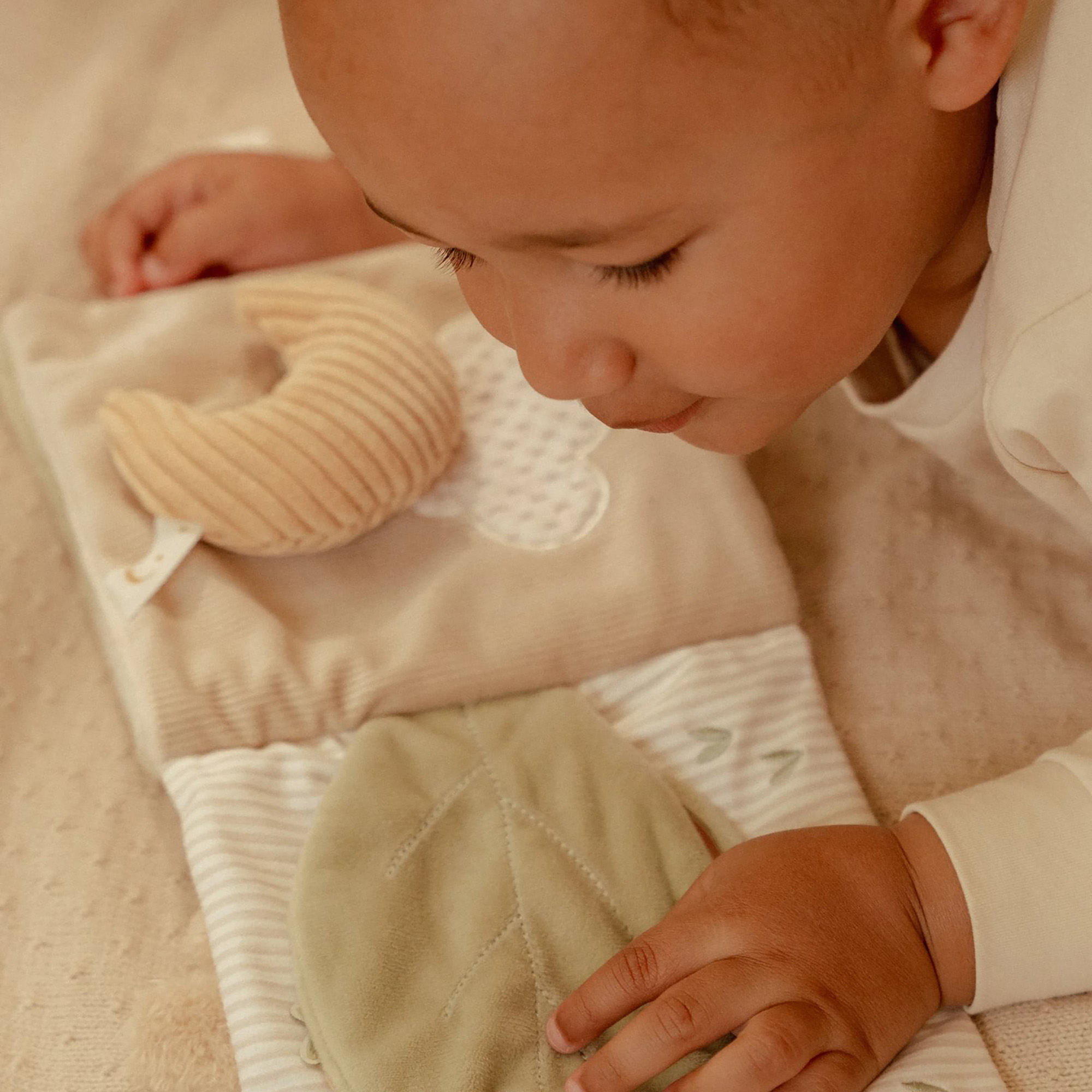 Stoffbücher, LITTLE DUTCH, Beige – Produktansicht