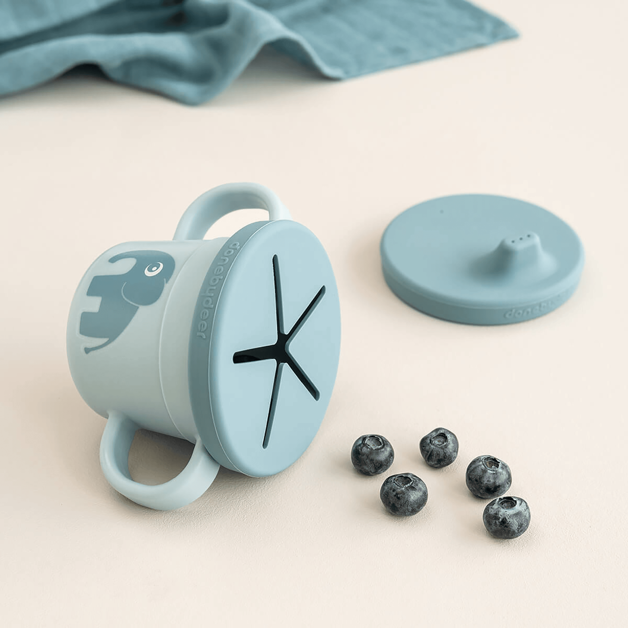 Trinklernbecher & -flaschen, done by deer, Blau – Produktansicht
