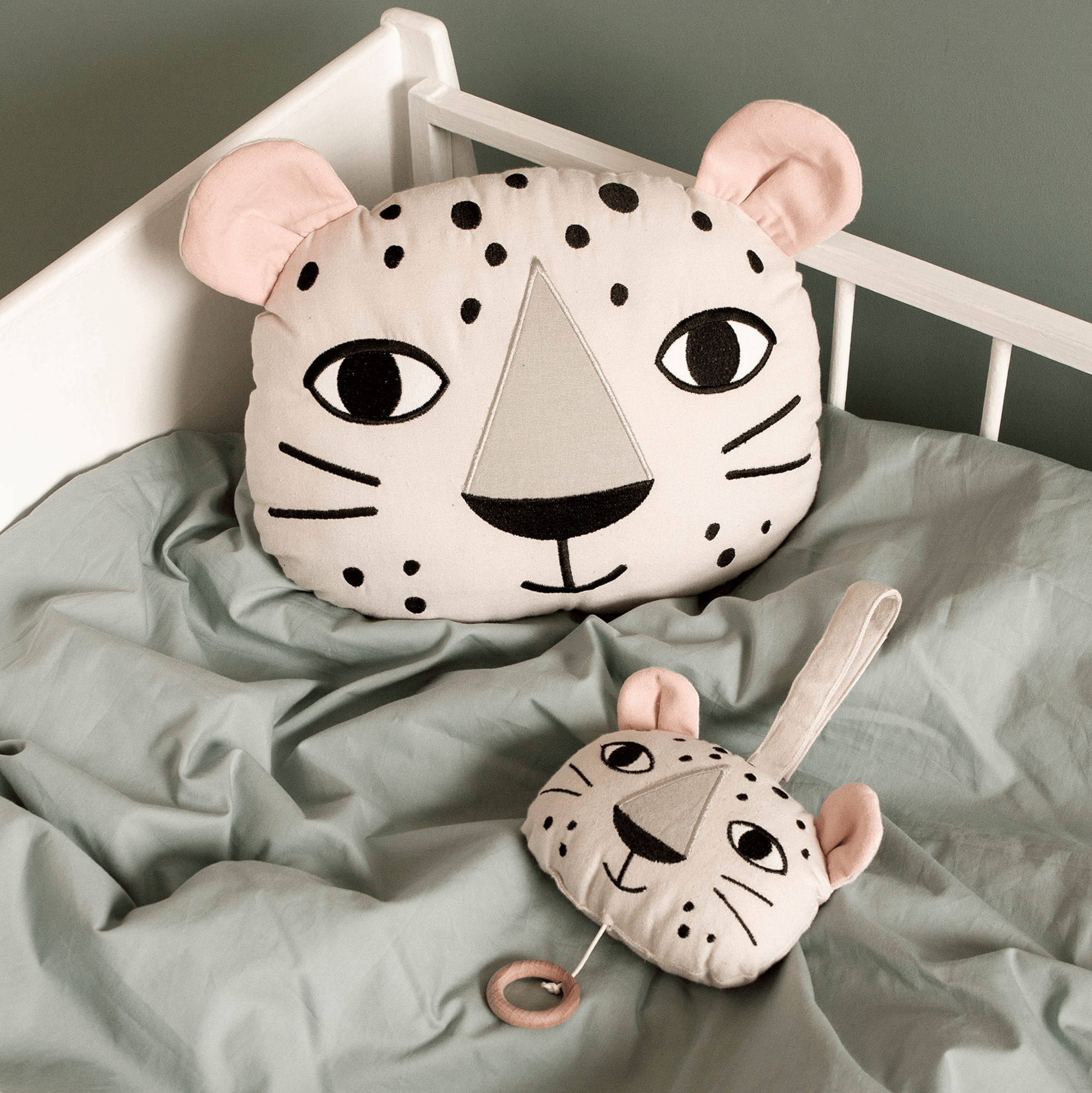 Kuschelkissen, Roommate, Pink – Produktansicht