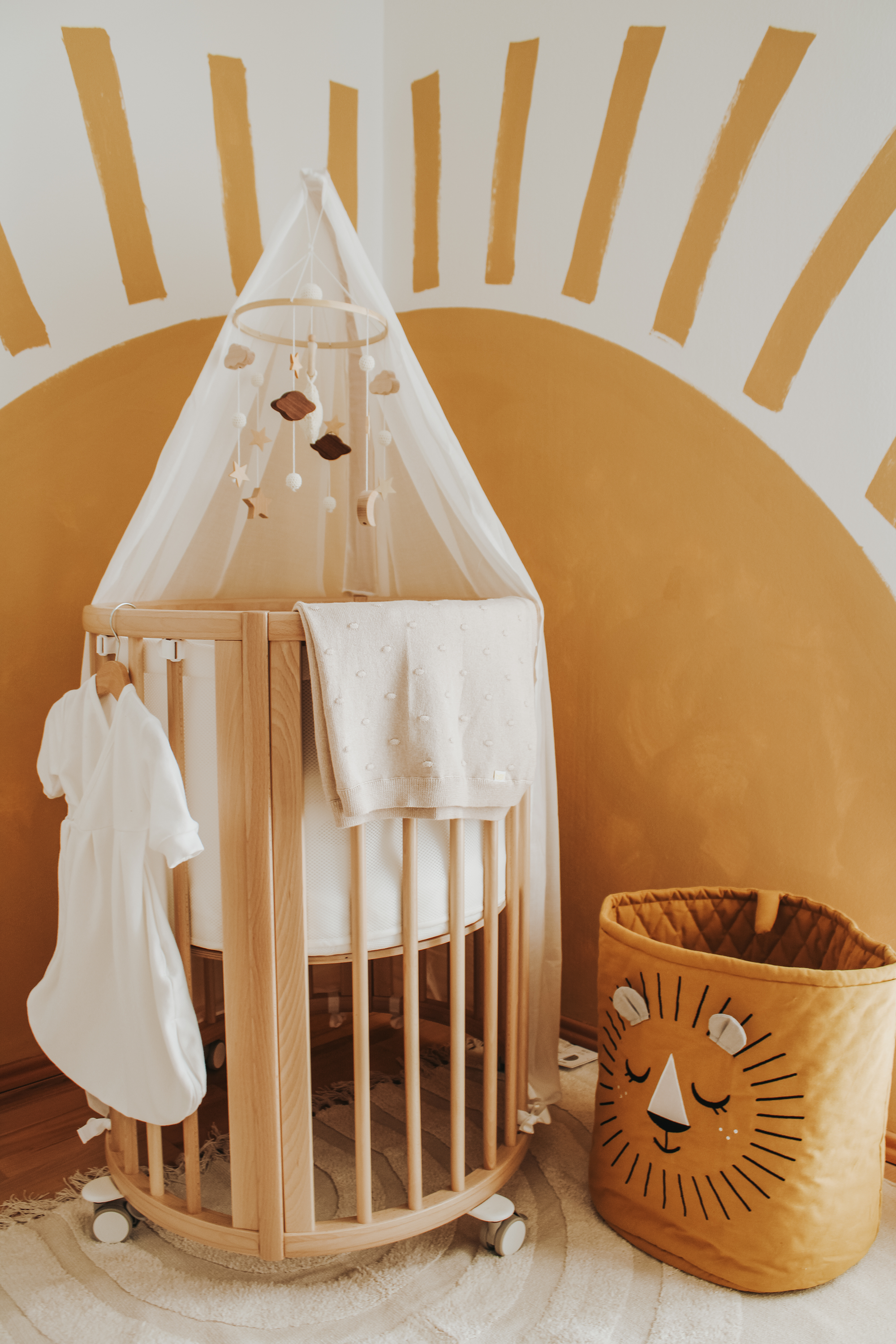Gitterbetten, STOKKE, Beige – Produktansicht
